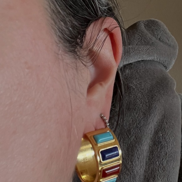 The Met Store-Egyptian big hinged gold hoop earrings w semiprecious stones-NIB - Picture 12 of 12